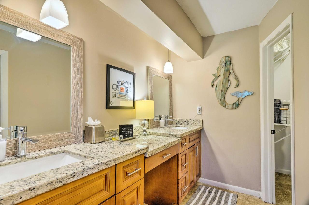 Pet-Friendly Fort Myers Home With Patio And Grill! นอร์ทฟอร์ทไมเออร์ส ภายนอก รูปภาพ