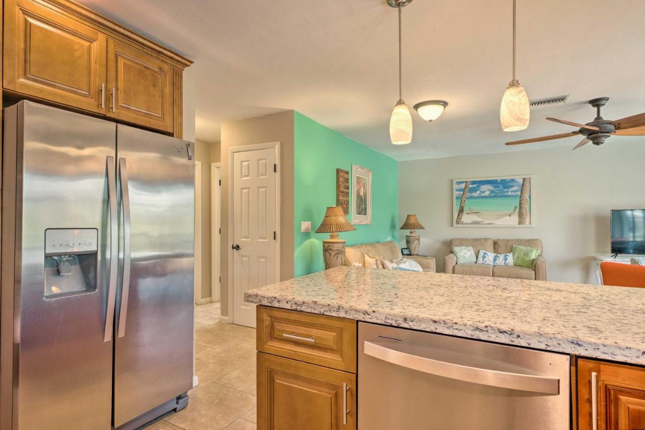 Pet-Friendly Fort Myers Home With Patio And Grill! นอร์ทฟอร์ทไมเออร์ส ภายนอก รูปภาพ
