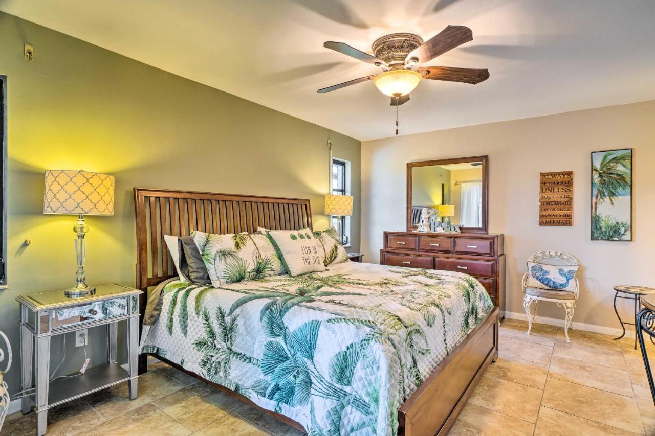 Pet-Friendly Fort Myers Home With Patio And Grill! นอร์ทฟอร์ทไมเออร์ส ภายนอก รูปภาพ